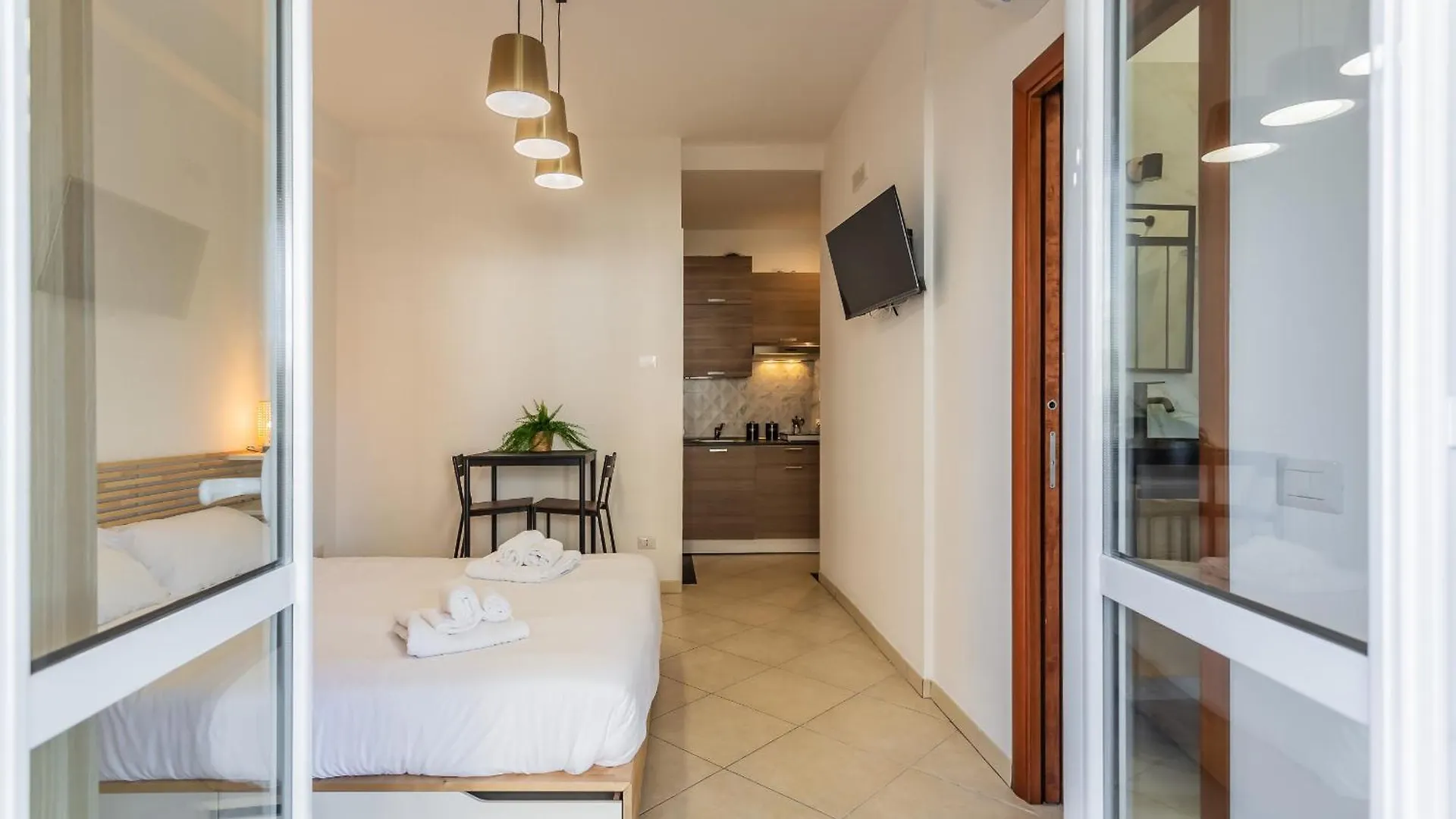 Guest house Cloud Swing Rooms By Wonderful Italy Bari Italy